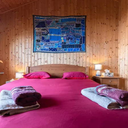 Le Chalet, Mont Pelerin بيت للعطل *